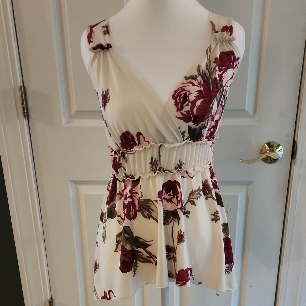 Kiwi Floral V-Neck Blouse - Cream and Red